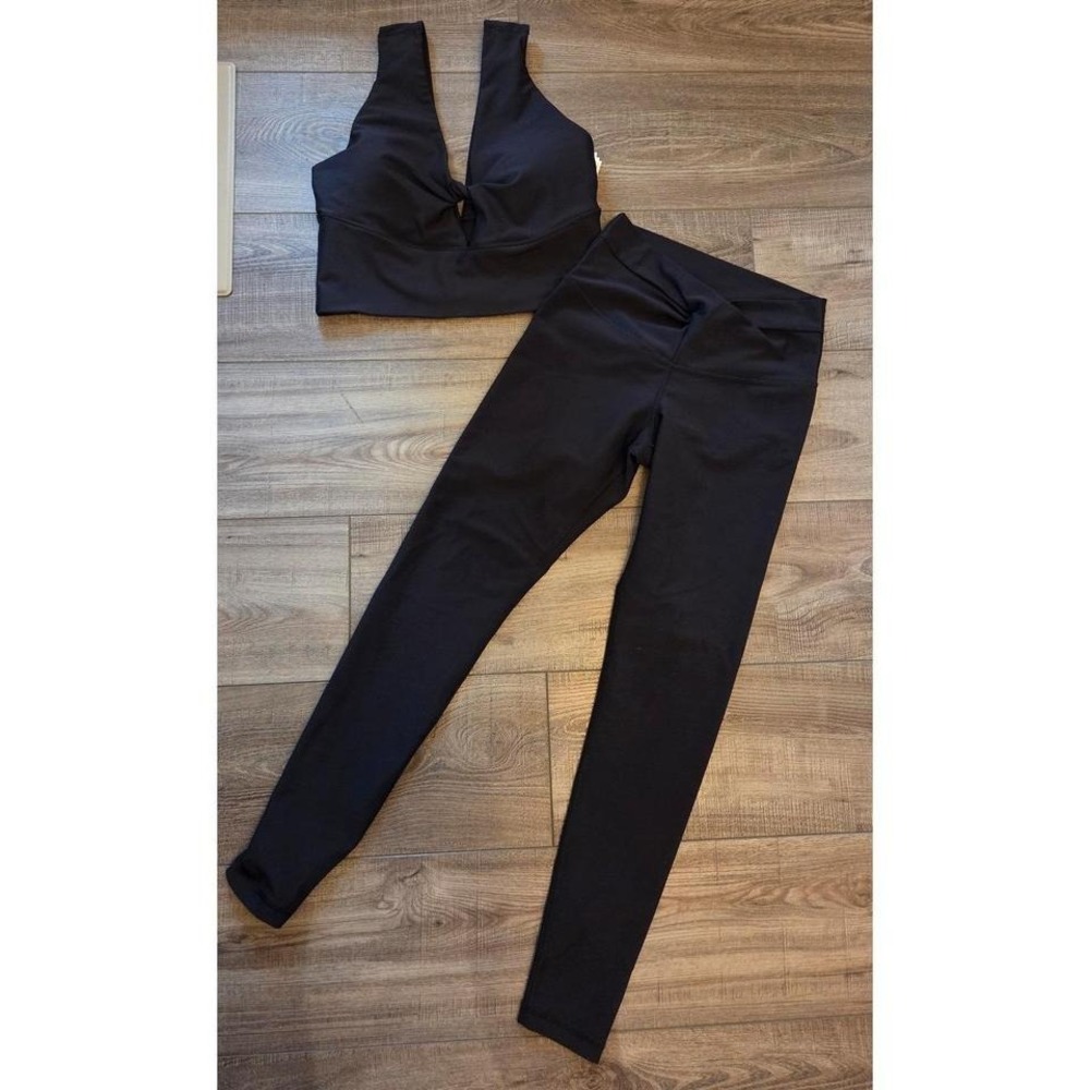 Old navy‎ power soft legging and bra set